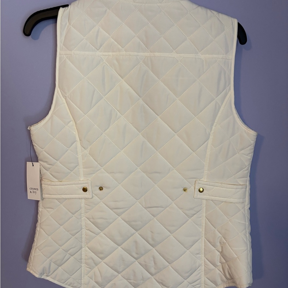 NWT Crown & Ivy Women's Ivory White Quilted Vest - Picture 2 of 4